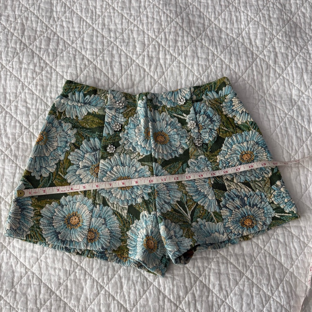 Zara Blue Floral High Waist Women Shorts - Picture 8 of 10